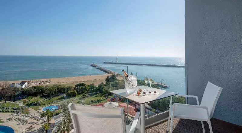 オーシャンビューのプレミアムルーム。, Tivoli Marina Vilamoura
