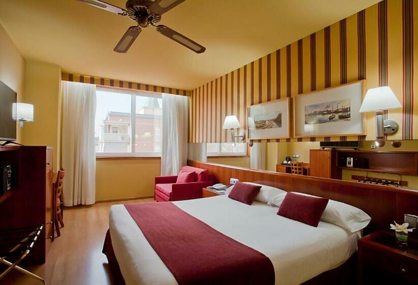 اتاق استاندارد سه نفره, Ilunion Les Corts Spa