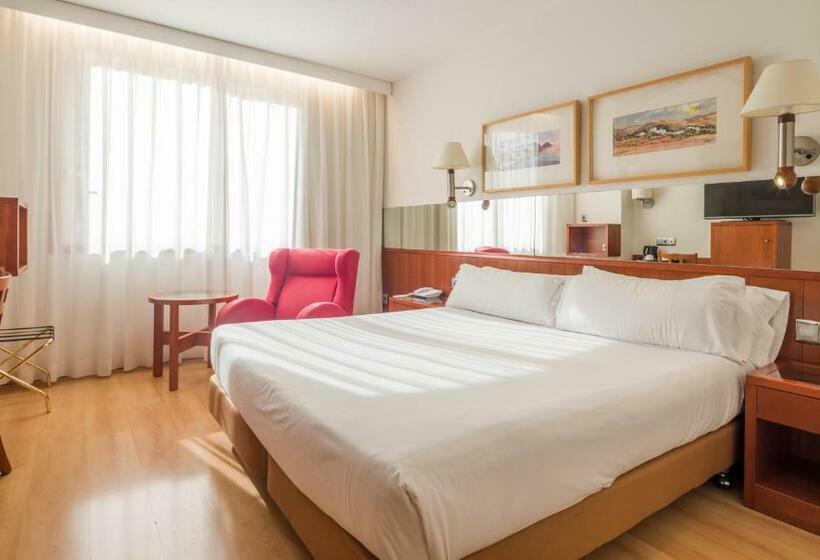 اتاق استاندارد, Ilunion Les Corts Spa