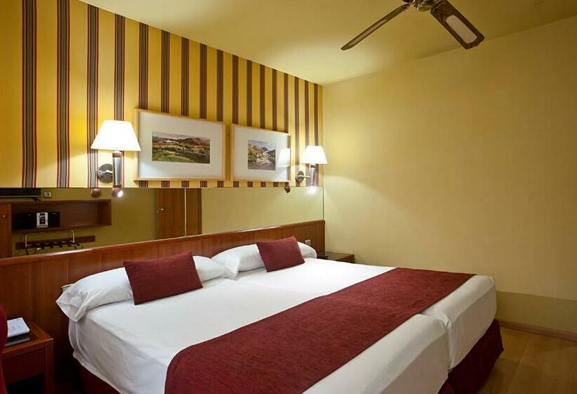 اتاق استاندارد, Ilunion Les Corts Spa