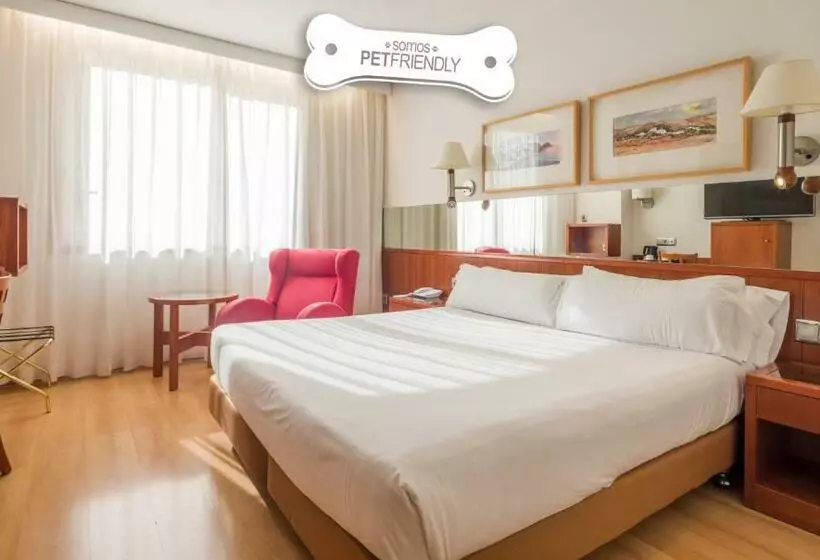اتاق استاندارد, Ilunion Les Corts Spa