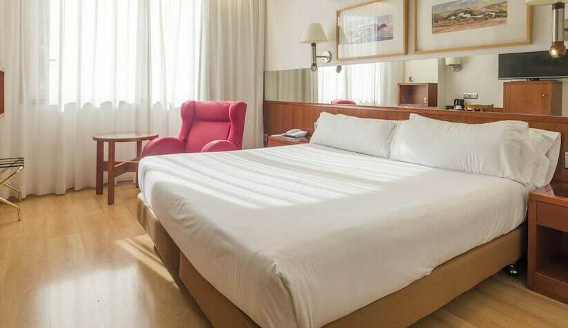 اتاق استاندارد, Ilunion Les Corts Spa