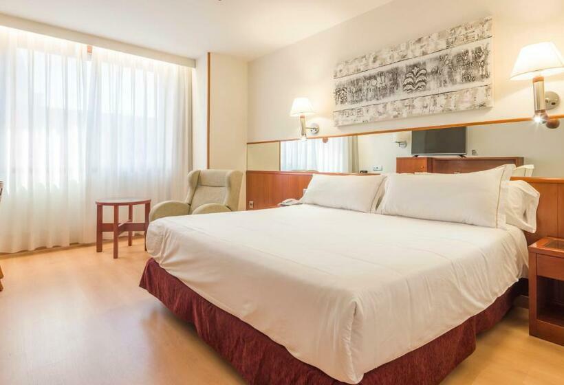 اتاق سوپریور, Ilunion Les Corts Spa