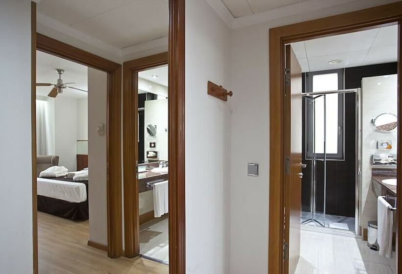 اتاق سوپریور, Ilunion Les Corts Spa