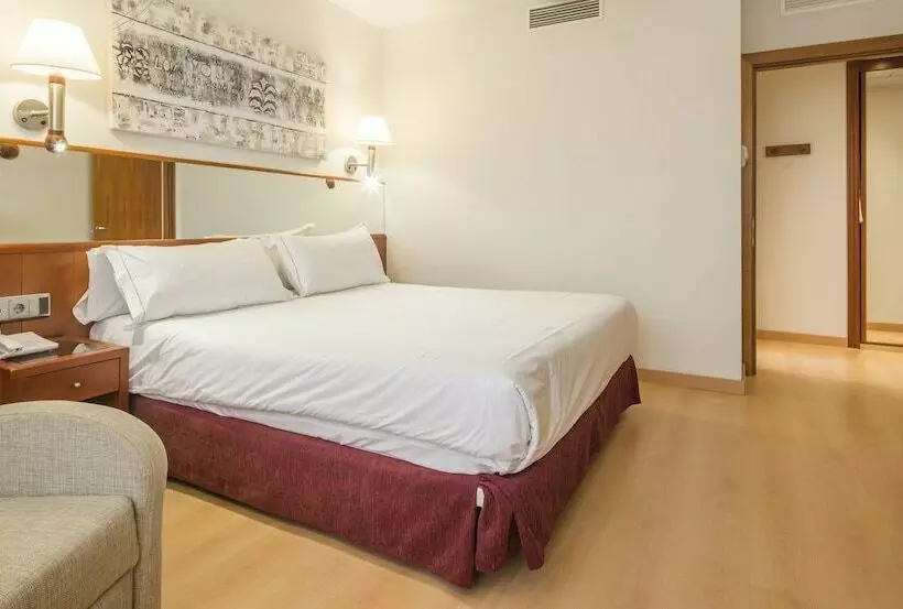 اتاق سوپریور, Ilunion Les Corts Spa