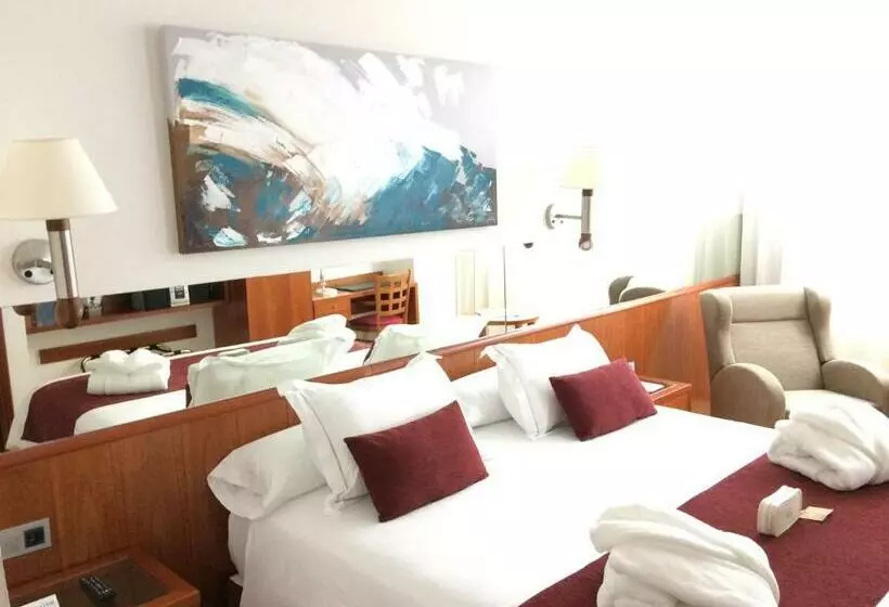 اتاق اجرایی, Ilunion Les Corts Spa