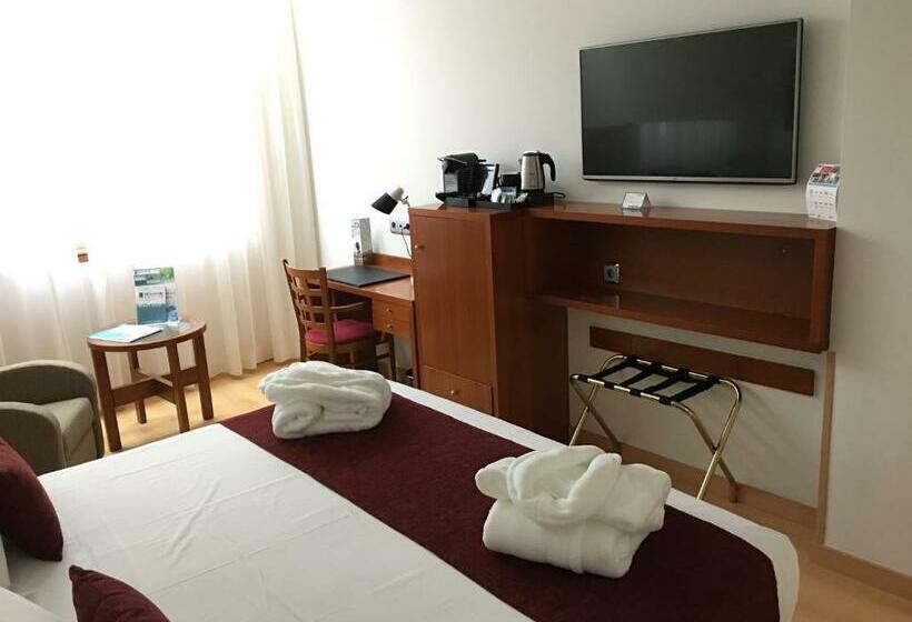 اتاق اجرایی, Ilunion Les Corts Spa