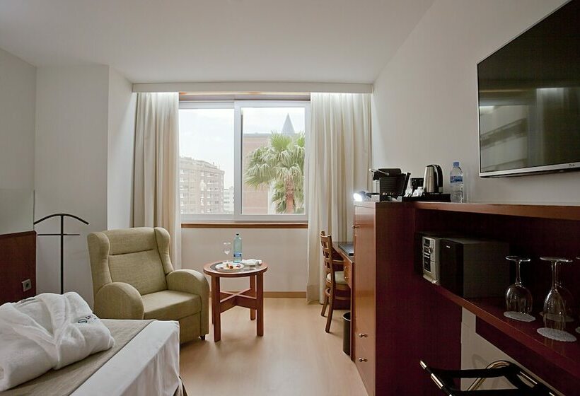 اتاق اجرایی, Ilunion Les Corts Spa