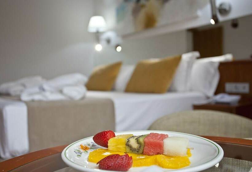 اتاق اجرایی, Ilunion Les Corts Spa