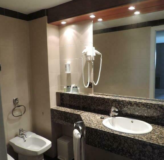 Quarto Triplo Estandar, Prestige Mar Y Sol