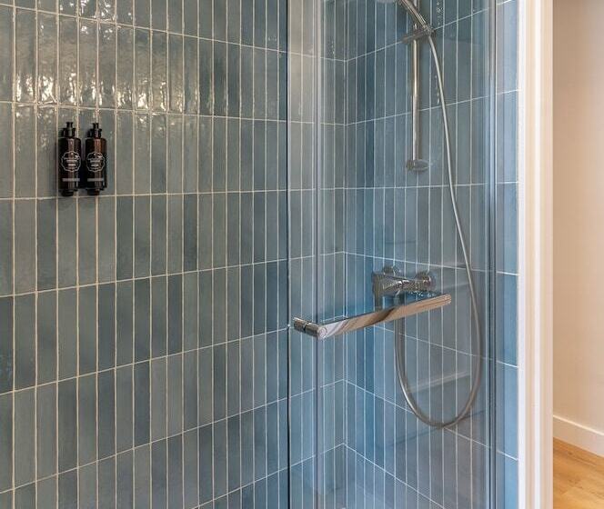 标准三人间, Prestige Mar Y Sol