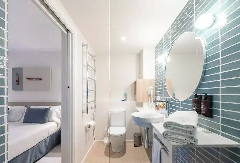 اتاق استاندارد سه نفره, Prestige Mar Y Sol