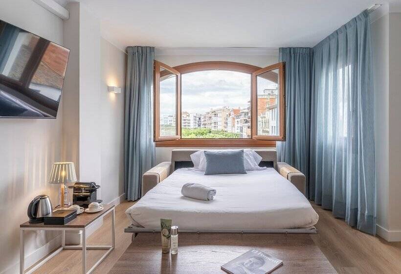 اتاق استاندارد سه نفره, Prestige Mar Y Sol