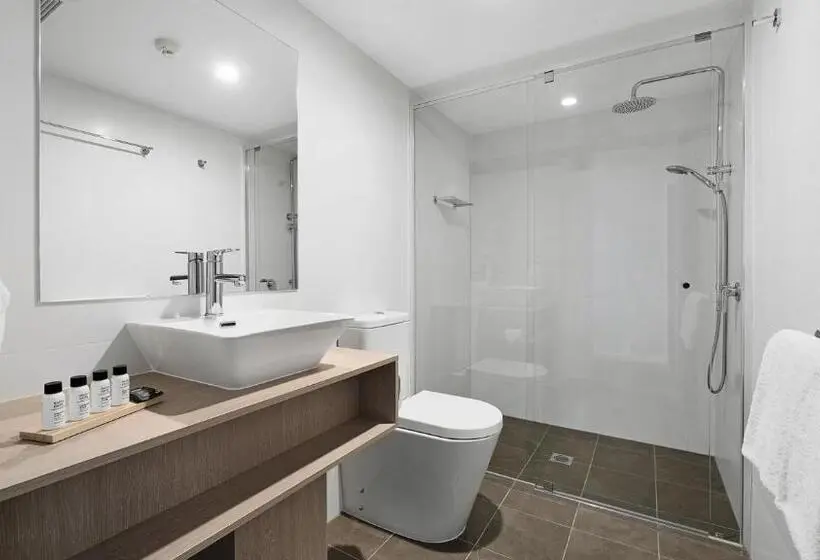 2 Bedroom Suite