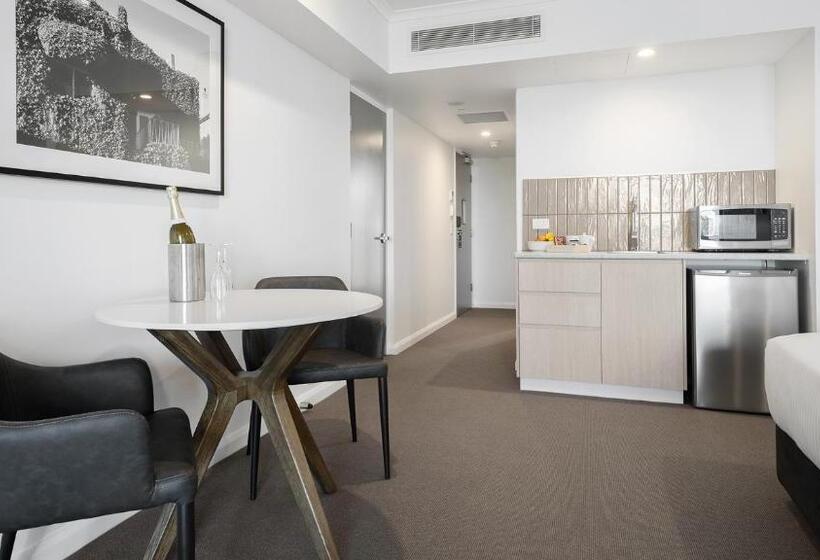 Люкс 3 Спальни, Oaks Toowoomba