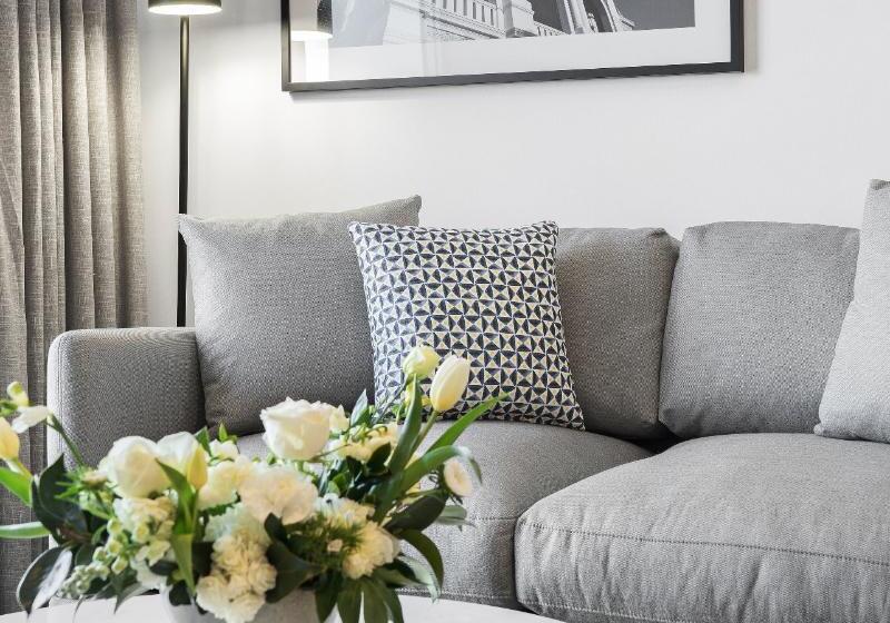 Номер Стандарт, Oaks Toowoomba