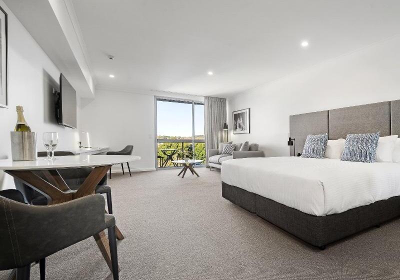 Номер Стандарт, Oaks Toowoomba