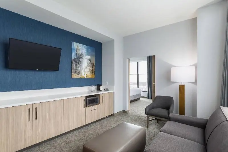 キングサイズベッドのスイートルーム, Springhill Suites St. Paul Downtown