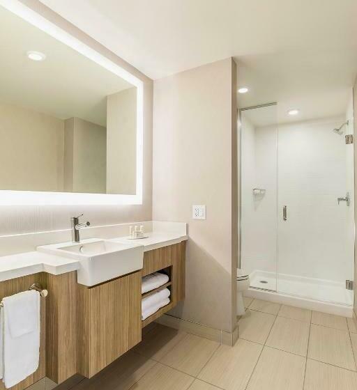 Люкс Кровать Кинг, Springhill Suites St. Paul Downtown