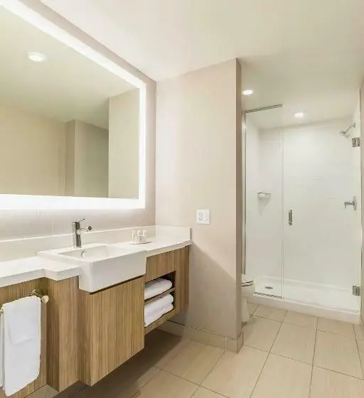 キングサイズベッドのスイートルーム, Springhill Suites St. Paul Downtown