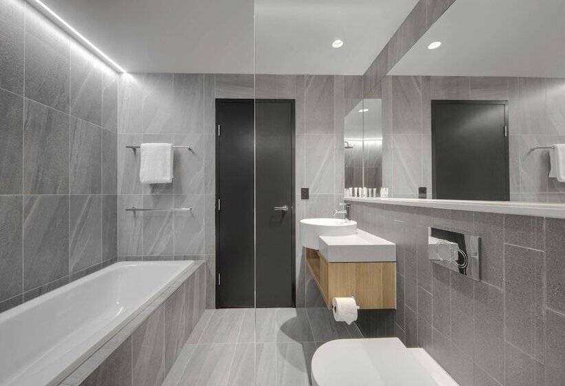 デラックススイート, Vibe Hotel Hobart