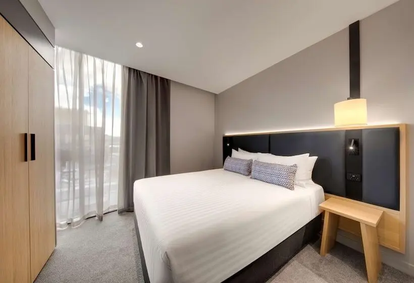 キングサイズベッドのスタンダードルーム, Vibe Hotel Hobart
