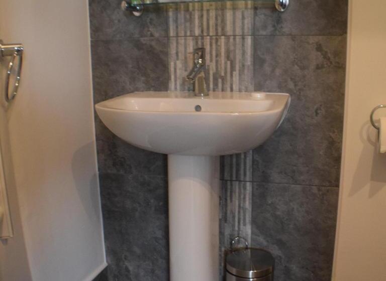 חדר סטנדרט עם מיטת קינג, Borthwenbnb