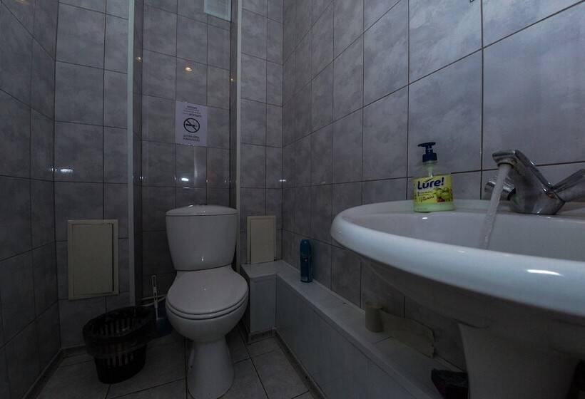 اتاق اکونومی یک تخته, Hostel My World