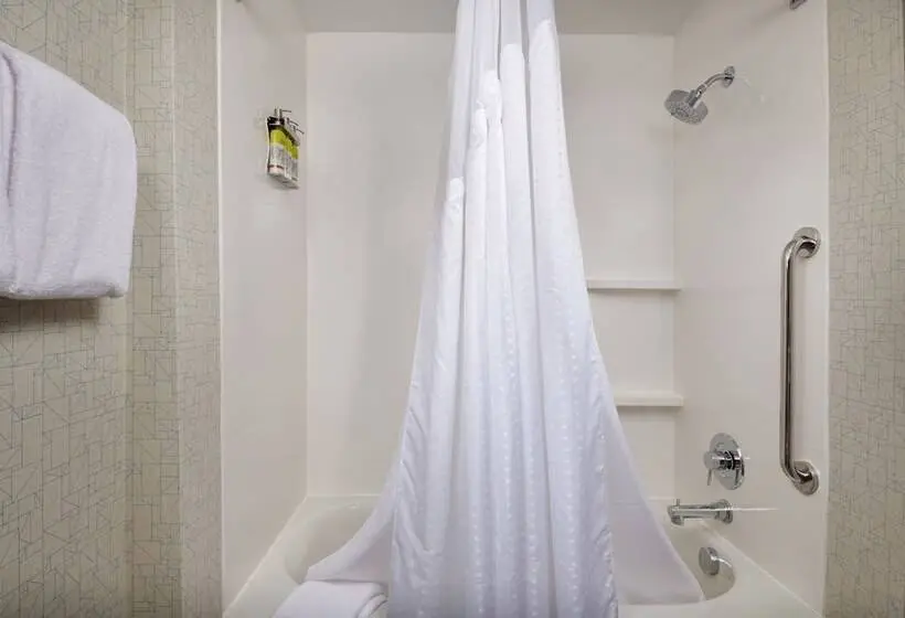 2ダブルベッドのスタンダードルーム, Holiday Inn Express Lockport, An Ihg