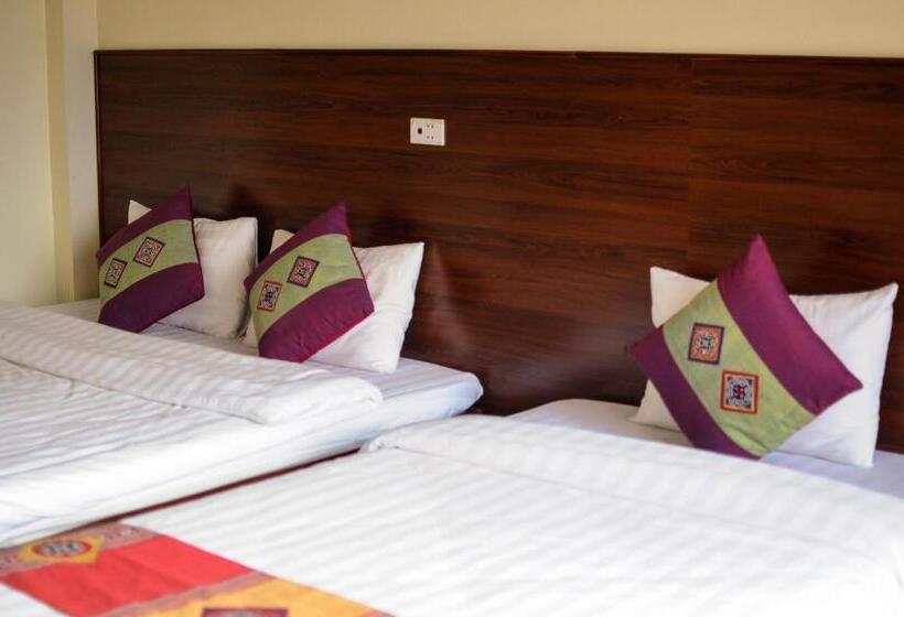 اتاق استاندارد سه نفره, Sapa Sunrise