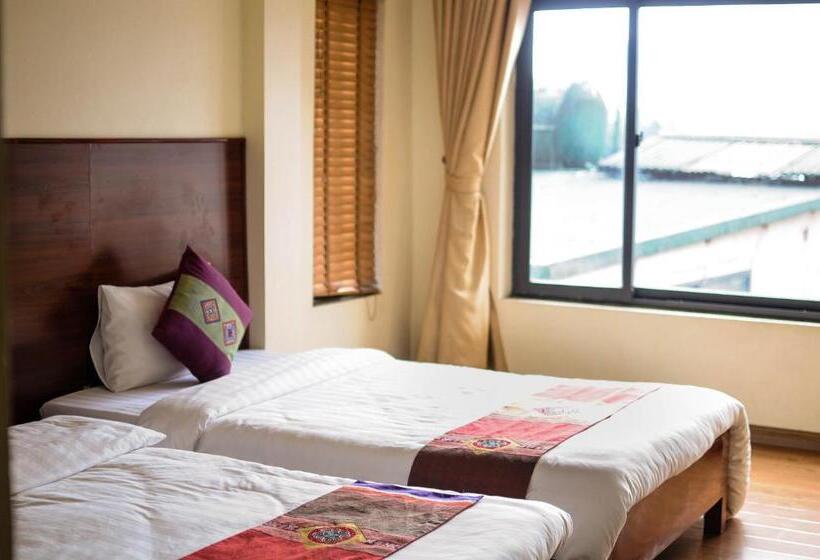 اتاق استاندارد سه نفره, Sapa Sunrise