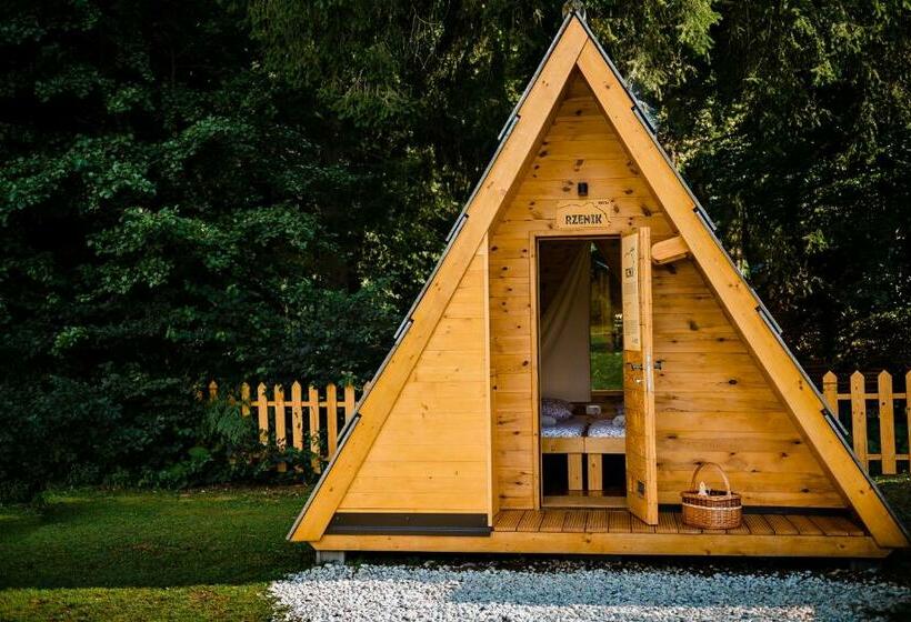 چادر با خدمات رفاهی استاندارد, Glamping Forest Edge
