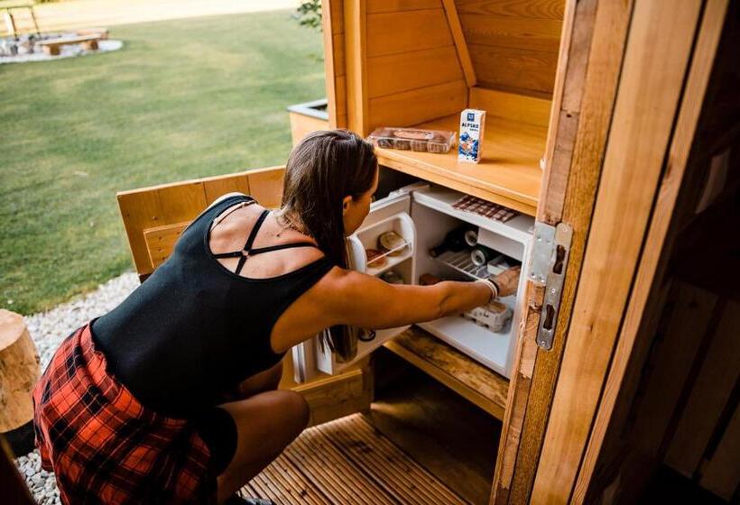 چادر با خدمات رفاهی استاندارد, Glamping Forest Edge