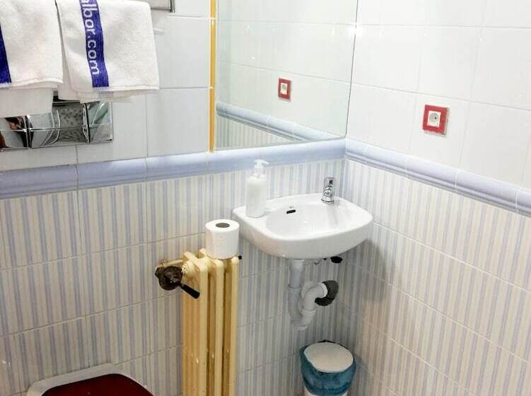 스탠다드 싱글 룸, Albor Ii