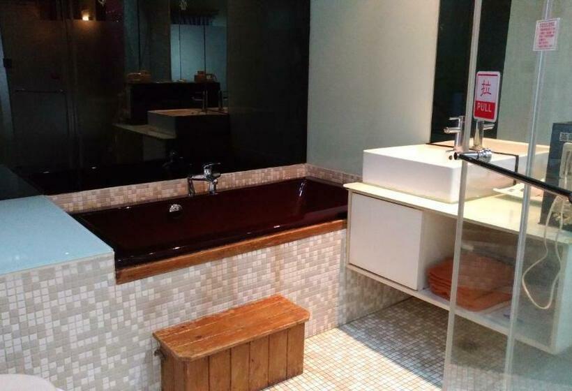 اتاق استاندارد, Golden Motel