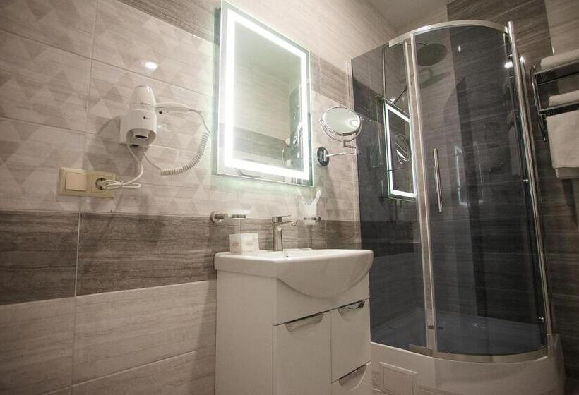 استودیوی لوکس, спа готель св