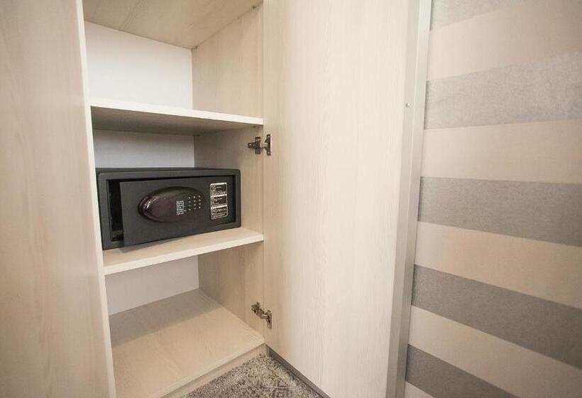 استودیوی لوکس, спа готель св