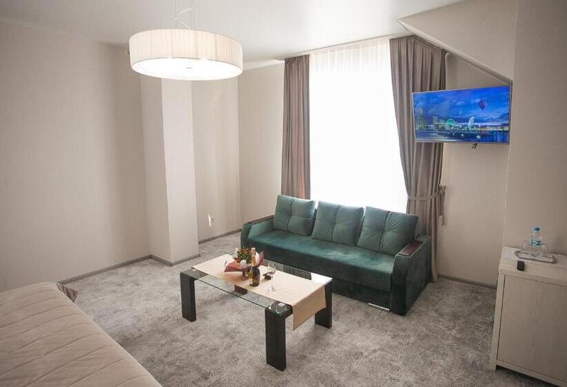 استودیوی لوکس, спа готель св