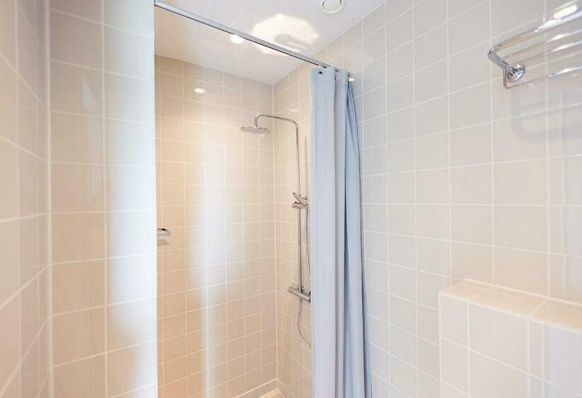 اتاق استاندارد, 171. Urban Design