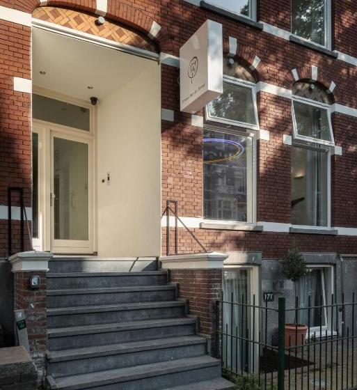 اتاق استاندارد, 171. Urban Design