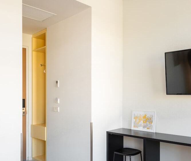 اتاق کلاسیک, 171. Urban Design