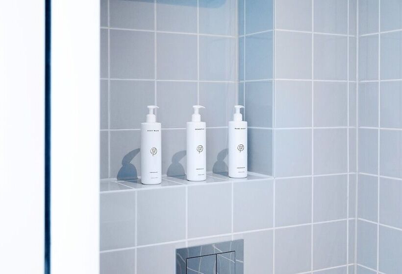 اتاق کلاسیک, 171. Urban Design