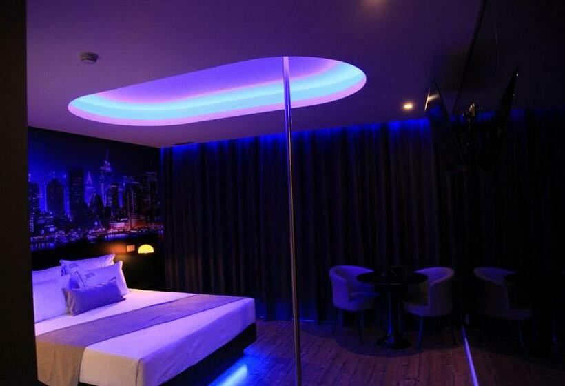 غرفة سوبيريور سرير كينج, Motel Eleven