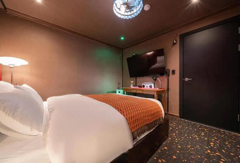 Perhesviitti, Shourin Hotel Cheonan By Aank