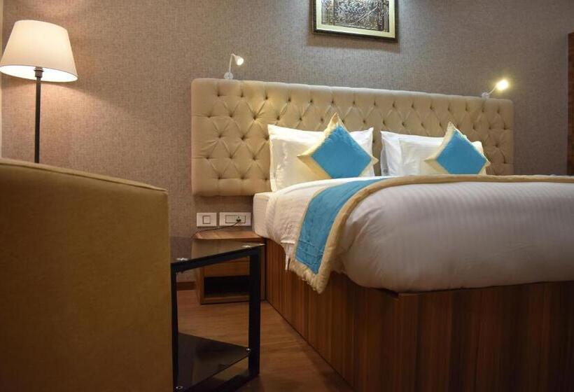 豪华房间, The Grand Hotel, Muzaffarpur