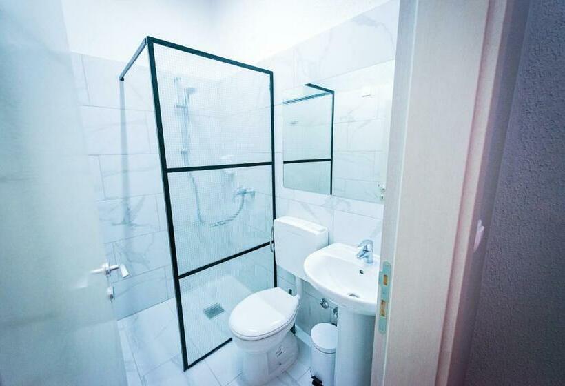 اتاق استاندارد, Pb Urban Garden Stay With Secured Parking