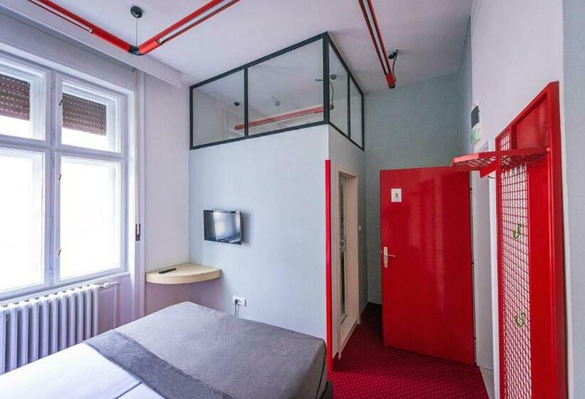 اتاق استاندارد, Pb Urban Garden Stay With Secured Parking