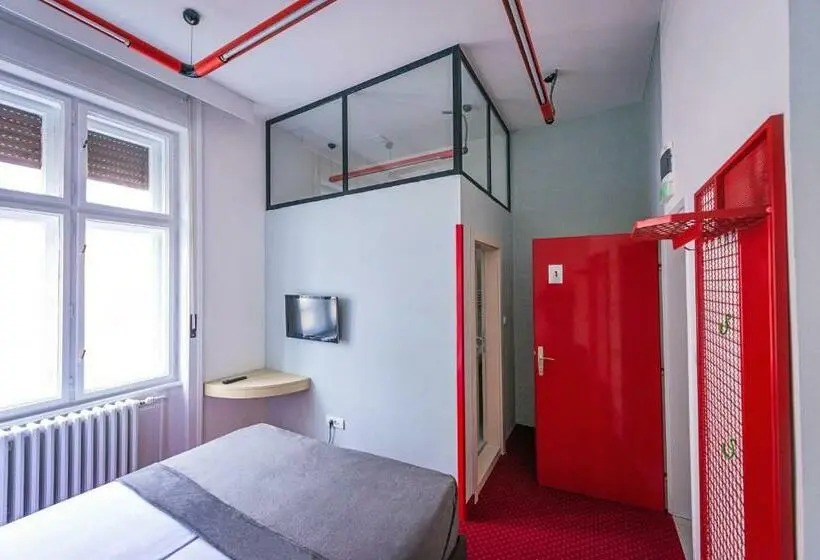 اتاق استاندارد, Pb Urban Garden Stay With Secured Parking