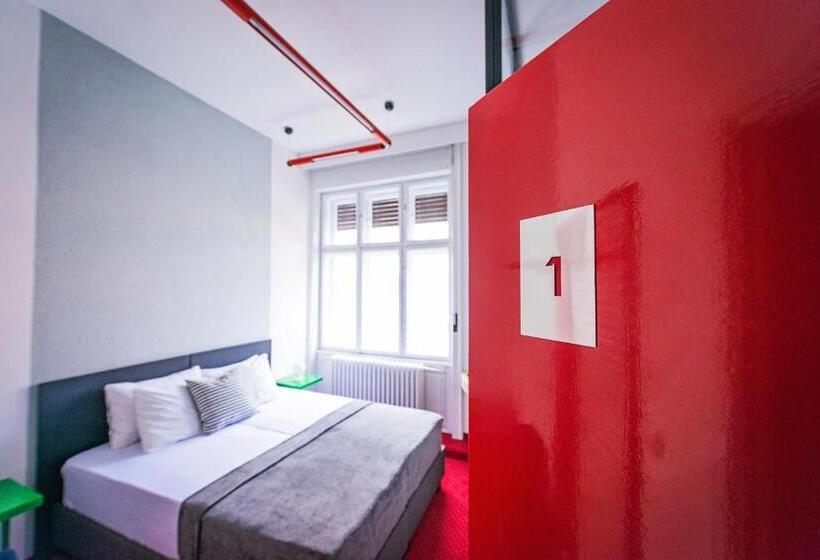 اتاق استاندارد, Pb Urban Garden Stay With Secured Parking