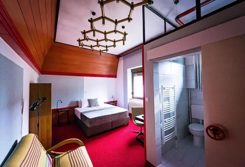 اتاق سوپریور با چشمانداز باغ, Pb Urban Garden Stay With Secured Parking